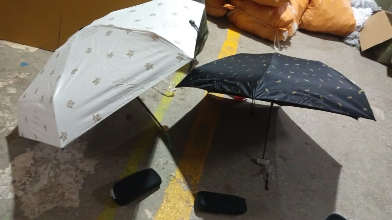 3-Fold Umbrella Summer Sun and Rain Protection Foldable Cute Umbrella || UV Protection Rain Sun Umbrella || Travel Accessories || Umbrella for Children, Girls, and Boys (1 Pc / With Zip Case)