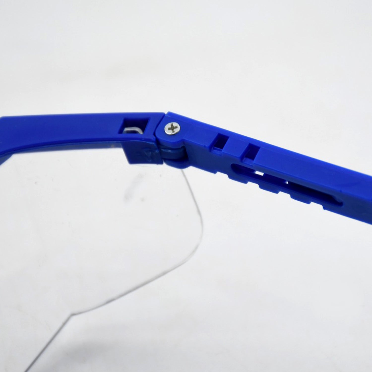 UV protective safety eyewear with adjustable straps